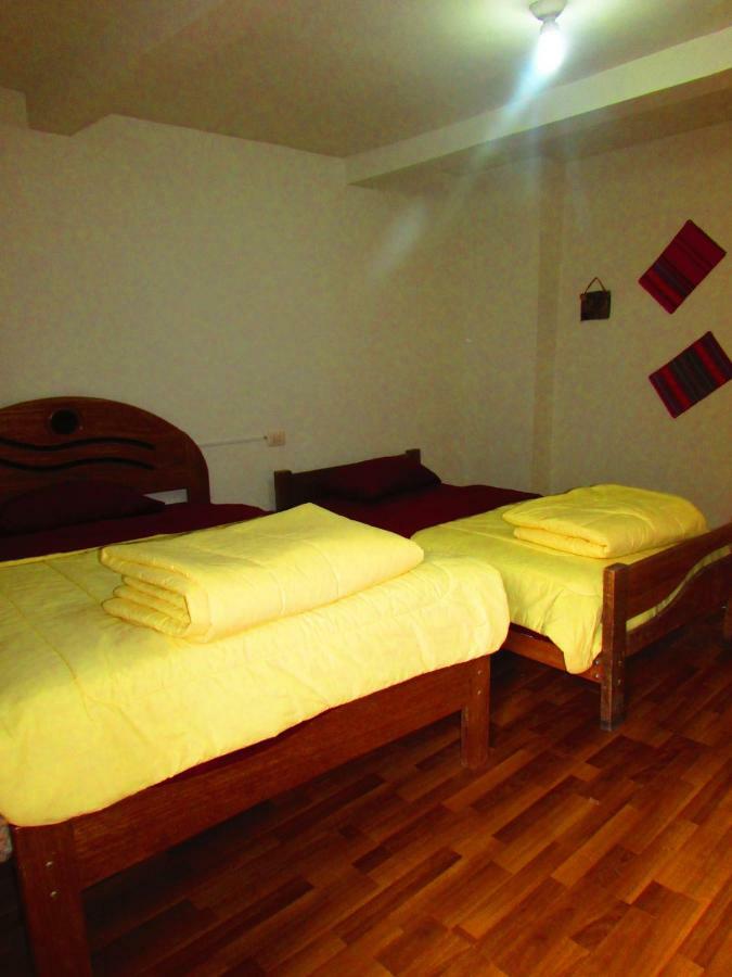 The Grasshopper Hostels Av Alta Куско Екстер'єр фото