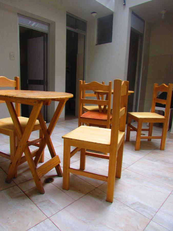 The Grasshopper Hostels Av Alta Куско Екстер'єр фото